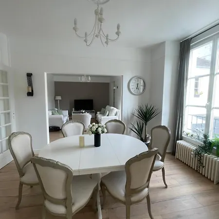 Апартаменты Hyper-centre Vue Cathedrale Бове