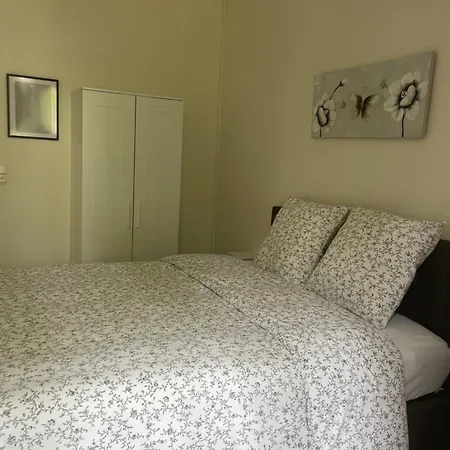 Hyper-centre Vue Cathedrale Апартаменты *