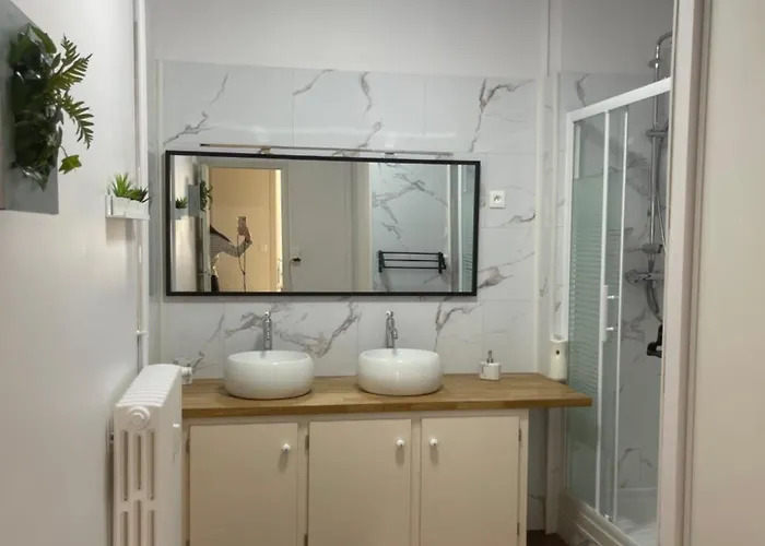 Hyper-centre Vue Cathedrale * Beauvais